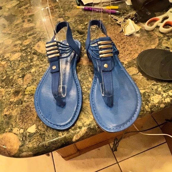 Rouge! Shoes - Blue rouge sandals size 7